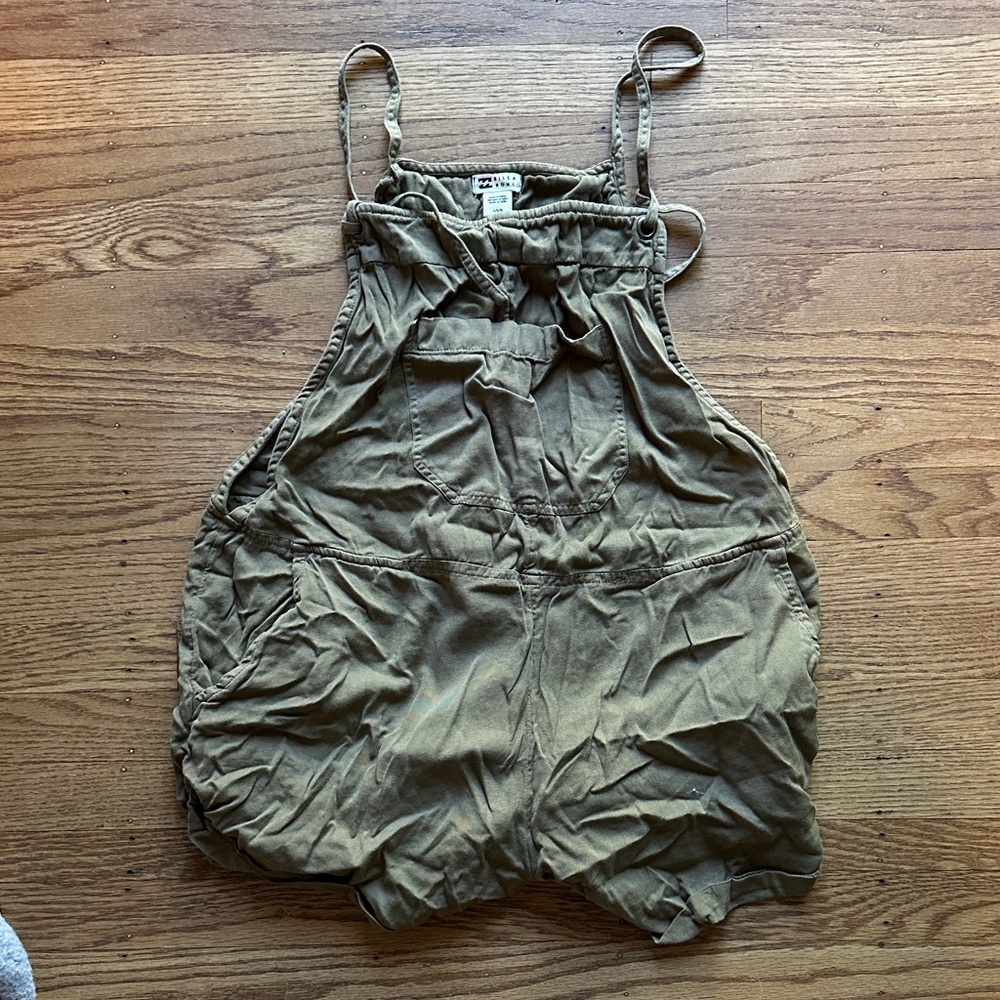 Billabong Khaki Apparel